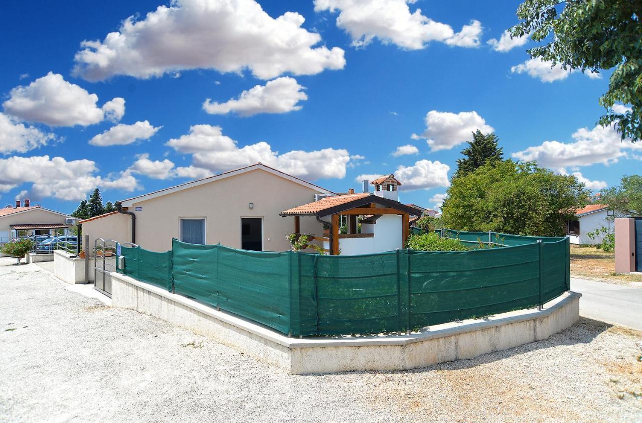 House Peroj 2195 Villa Екстериор снимка